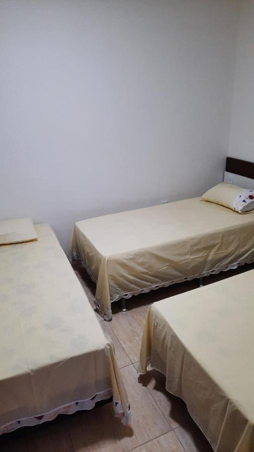 Mobiliado Com Varanda No Centro De Apartment
